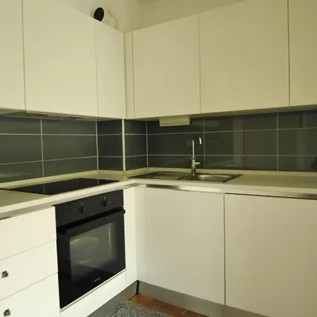 Apartments Makarska Beach Apartment *
