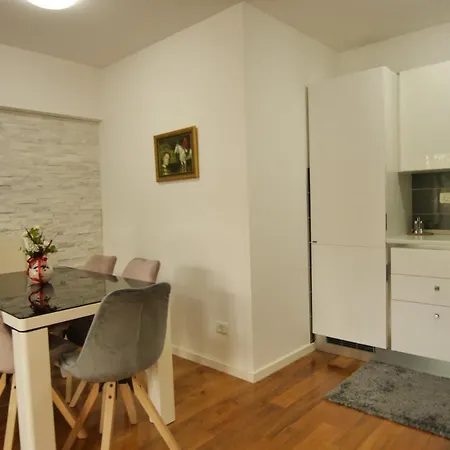 Apartment Apartments Makarska Beach