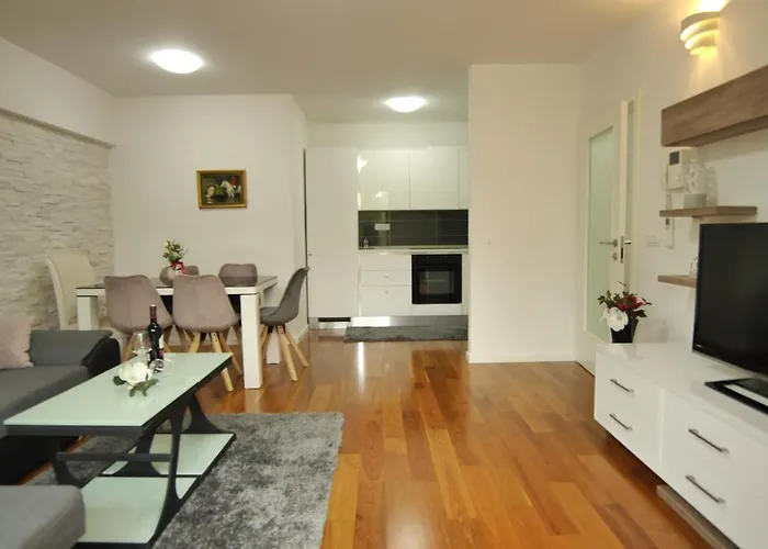 Apartments Makarska Beach Apartamento *