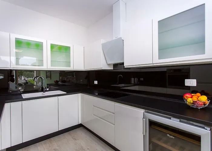 Apartamento Apartments Makarska Beach *