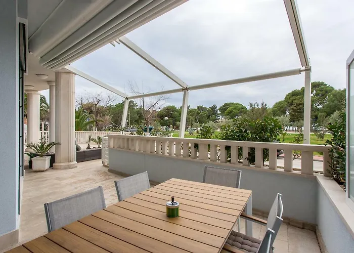 Apartamento Apartments Makarska Beach