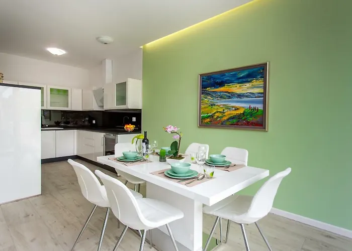 Apartamento Apartments Makarska Beach