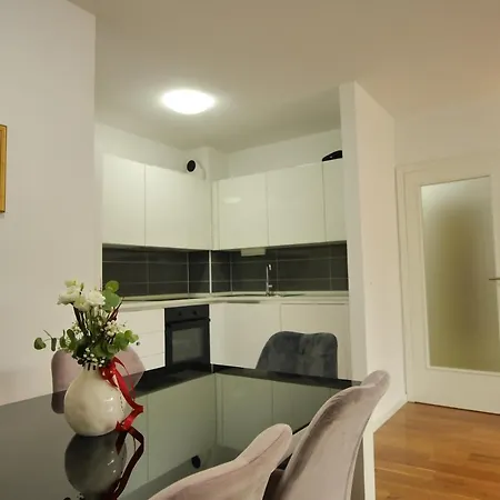 Apartments Makarska Beach アパート *