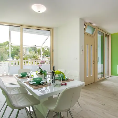 Apartments Makarska Beach アパート マカルスカ