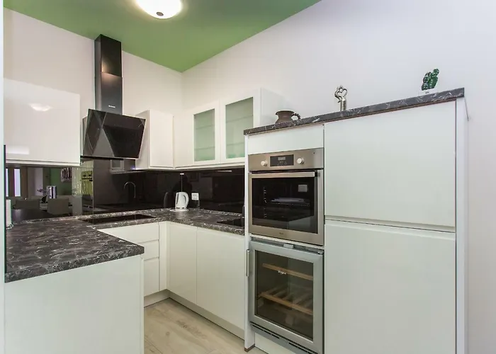Lejlighed Apartments Makarska Beach *