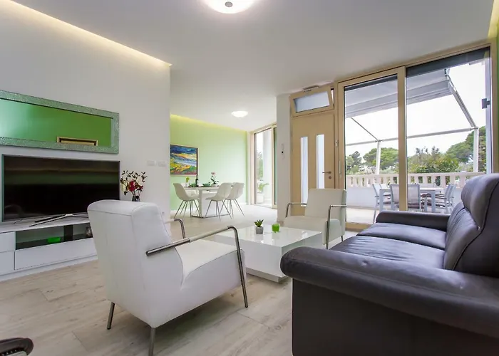 Lejlighed Apartments Makarska Beach *